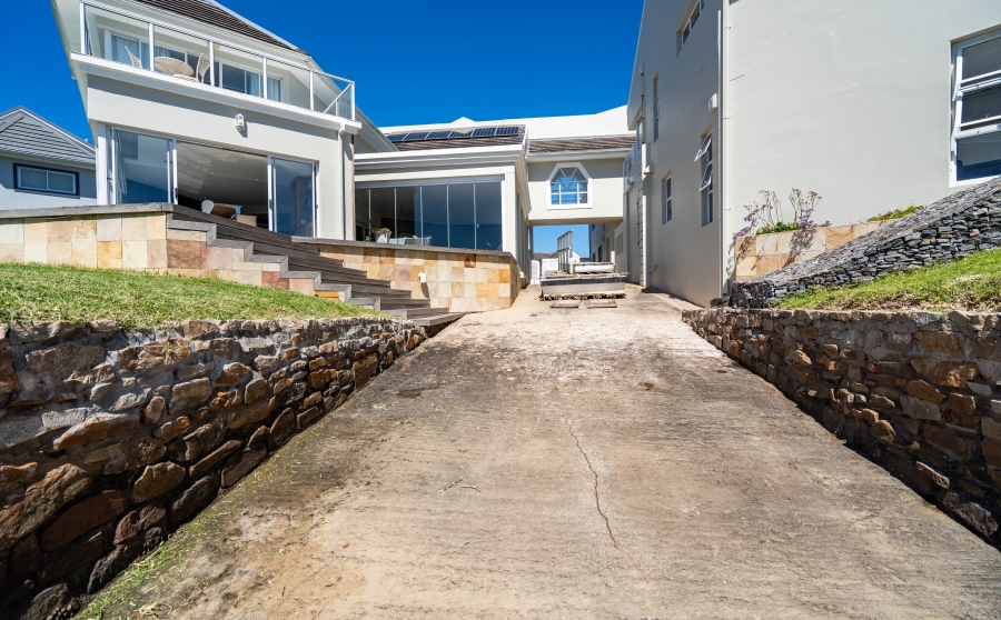 7 Bedroom Property for Sale in Royal Alfred Marina Eastern Cape